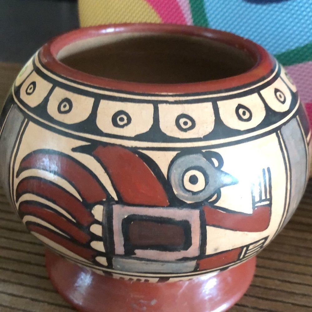 NECOYA PEDESTAL BOWL - Picture 4 of 6